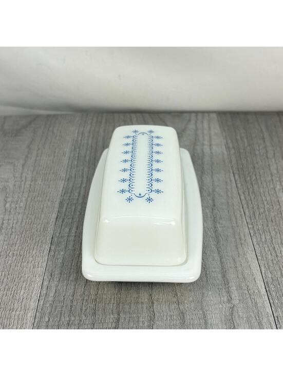 VTG Pyrex 60s Snowflake Garland Butter Dish & Lid - Picture 2 of 9